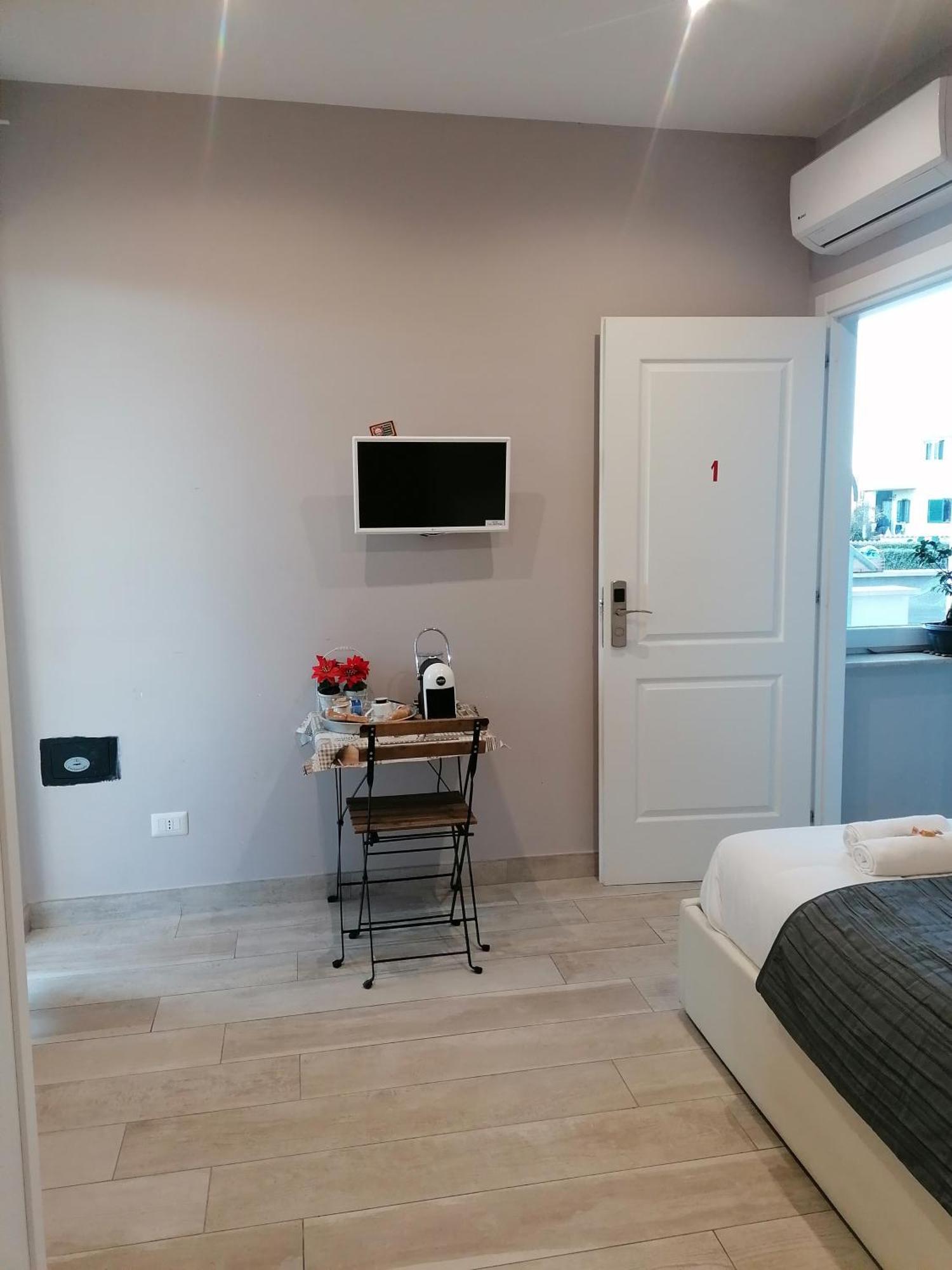 B&B Purple Italy Fiumicino Room photo